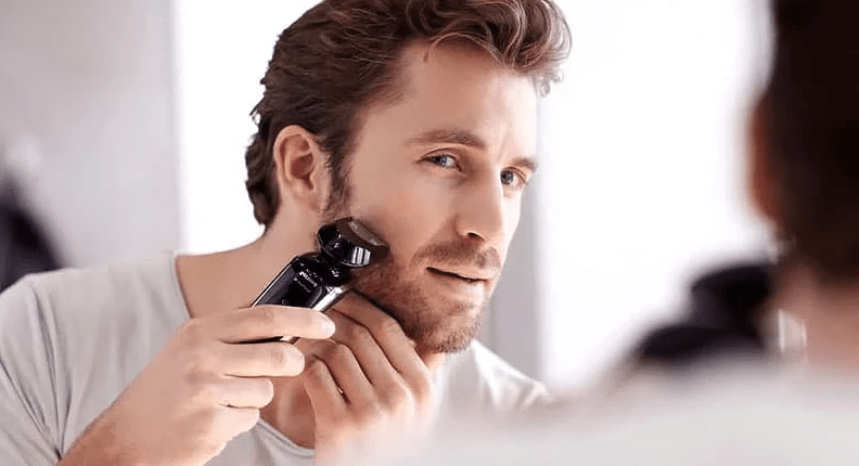 Can You Use A Man's Electric Razor On A Woman's Face