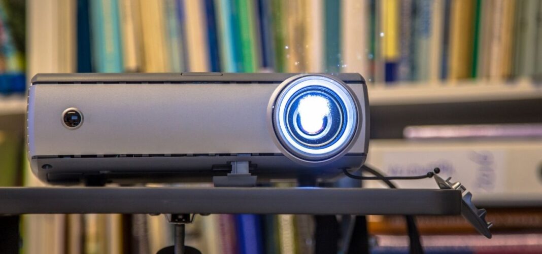 Best-Budget-4K-Projector-For-Home-And-Gaming Best Budget 4K Projector For Home And Gaming