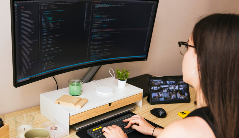 How to Choose a Monitor for Freelance Work: A No-BS Guide for 2025